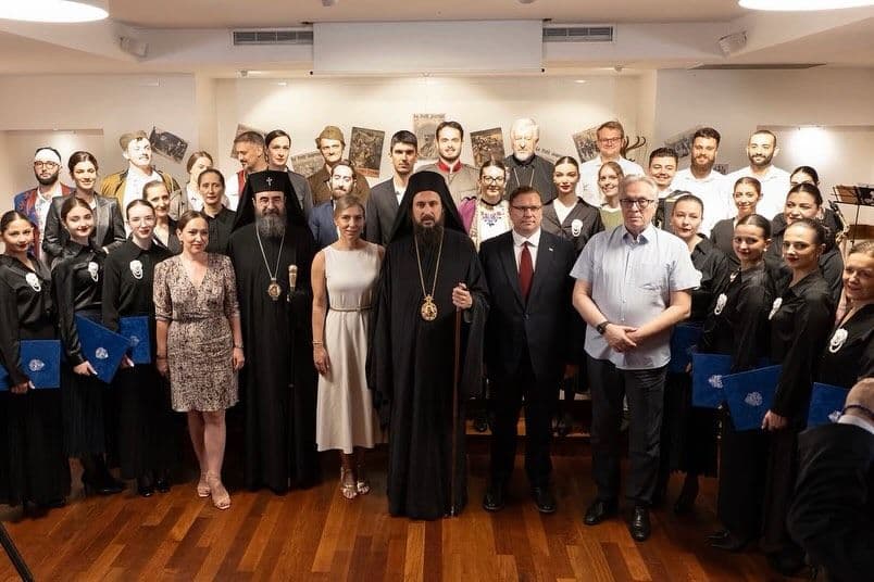Bojana Kondić Panić a assisté à l’Académie de Vidovdan à Paris